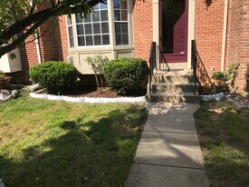 8205 Londonderry Ct in Laurel, MD - Building Photo