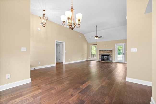 1029 Garner Hills Dr in Clarksville, TN - Building Photo - Building Photo