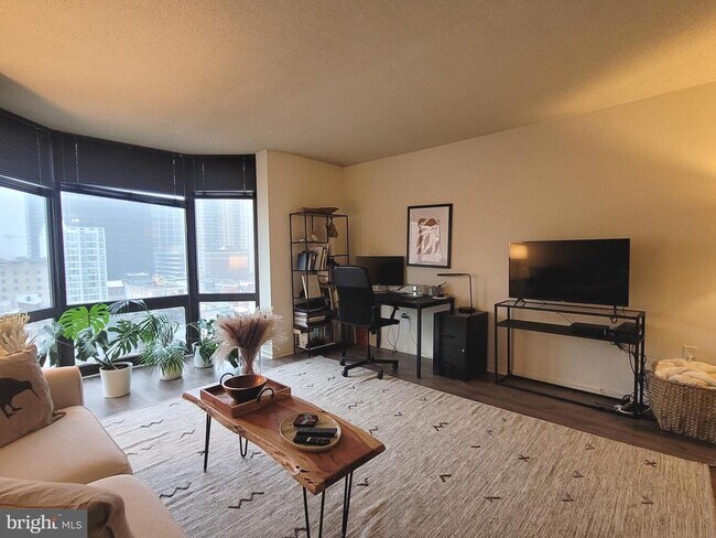 property at 2020 Walnut St