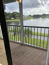 1004 Green Pine Blvd, Unit G2 in West Palm Beach, FL - Foto de edificio - Building Photo