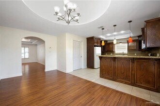 1102 Walnut Ave in McAllen, TX - Building Photo - Building Photo