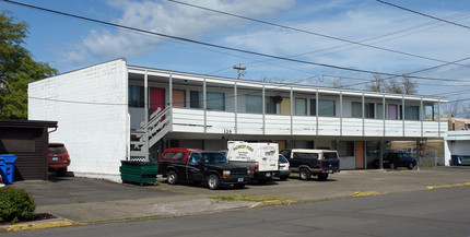 139 E 17th Ave in Eugene, OR - Building Photo - Building Photo