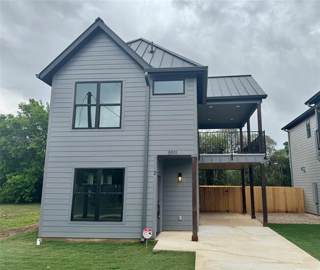 property at 5911 Coventry Ln