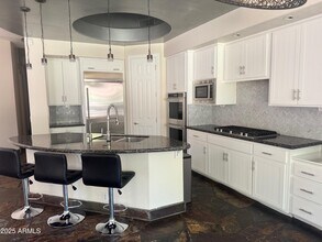 11088 E Acacia Dr in Scottsdale, AZ - Building Photo - Building Photo