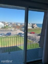 151 Ocean Rd in Narragansett, RI - Building Photo - Building Photo