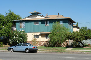 6144 Coldwater Canyon Ave Apartments