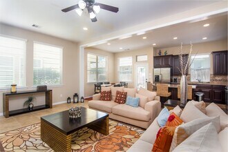 11 Cheswood Manor Court in The Woodlands, TX - Building Photo - Building Photo