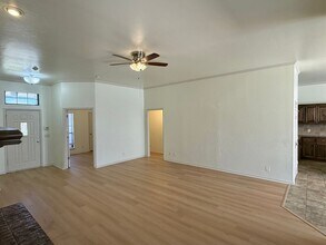 17017 Ridgewood Dr in Edmond, OK - Building Photo - Building Photo