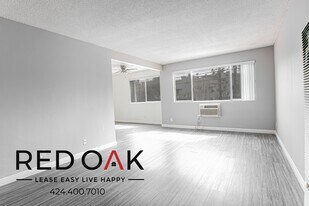 12737 Moorpark St in Los Angeles, CA - Building Photo