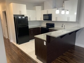 10 Catamaran Rd in Halifax, NS - Building Photo - Building Photo