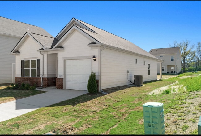 702 Samuel Dr in Columbia, TN - Building Photo - Building Photo