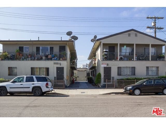 5380-5390 Romaine St in Los Angeles, CA - Building Photo