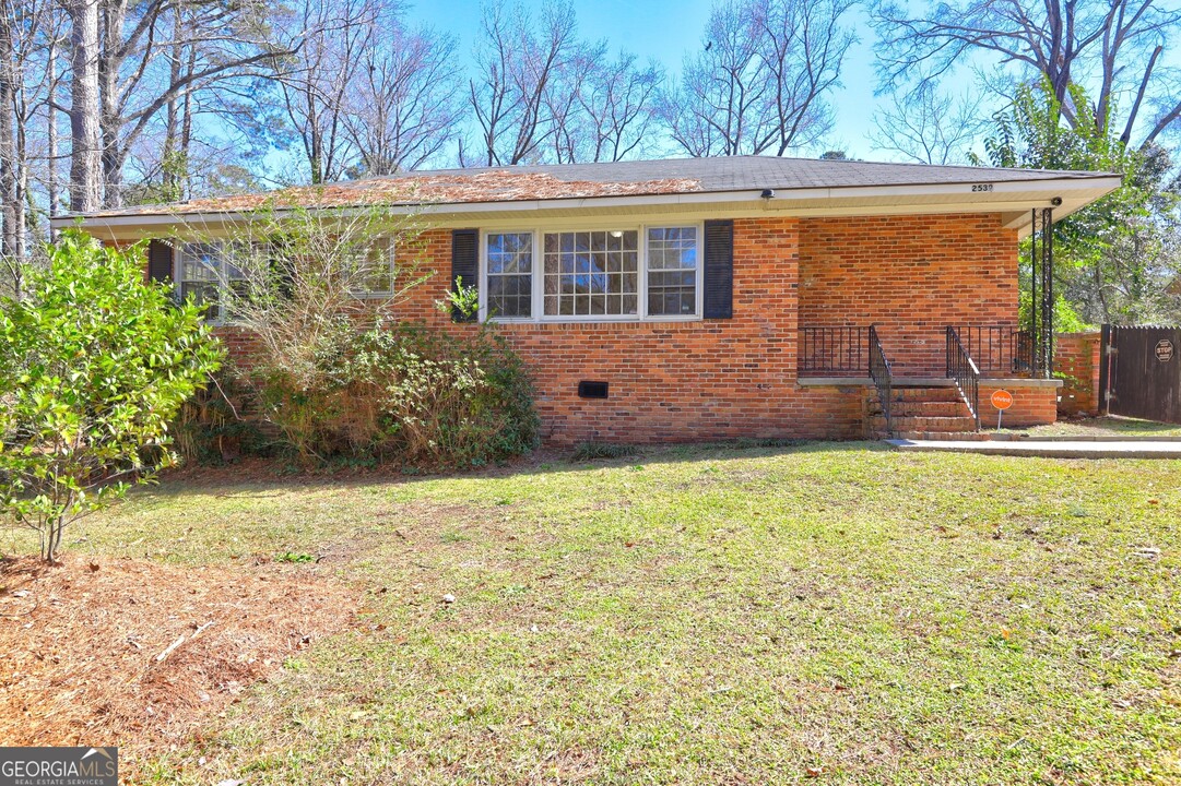 2539 Kensington Rd in Macon, GA - Building Photo