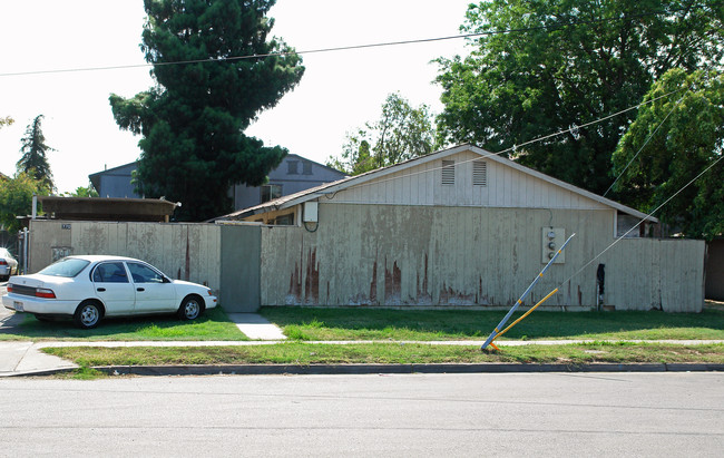 770 N Barton Ave in Fresno, CA - Building Photo - Building Photo