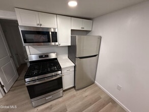 934 Broadway in Rensselaer, NY - Building Photo - Building Photo