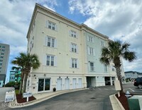 103 Charlotte Ave in Carolina Beach, NC - Building Photo - Building Photo