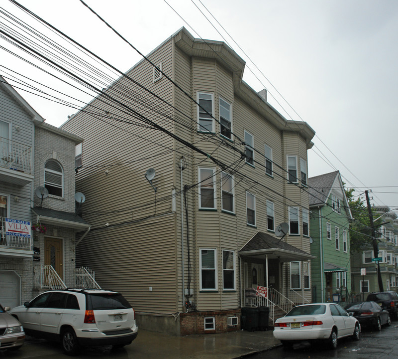 30 Darcy St in Newark, NJ - Foto de edificio