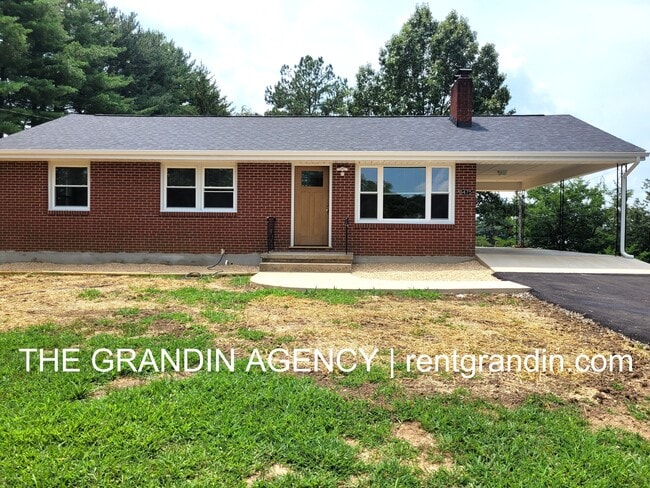 property at 8475 Cloverdale Rd