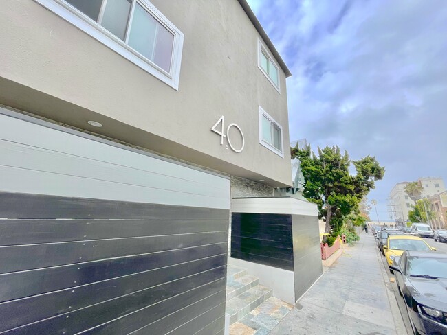 40 Westminster Ave in Venice, CA - Building Photo - Building Photo