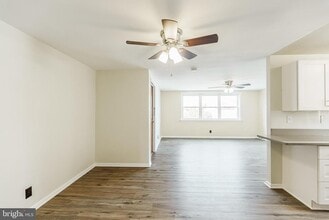 116 Clement Rd in Oreland, PA - Building Photo - Building Photo