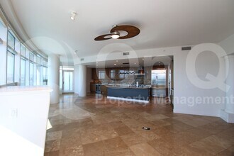 140 E Rio Salado Pkwy in Tempe, AZ - Building Photo - Building Photo