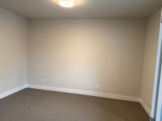 9610 NE 29th Ave in Vancouver, WA - Foto de edificio - Building Photo