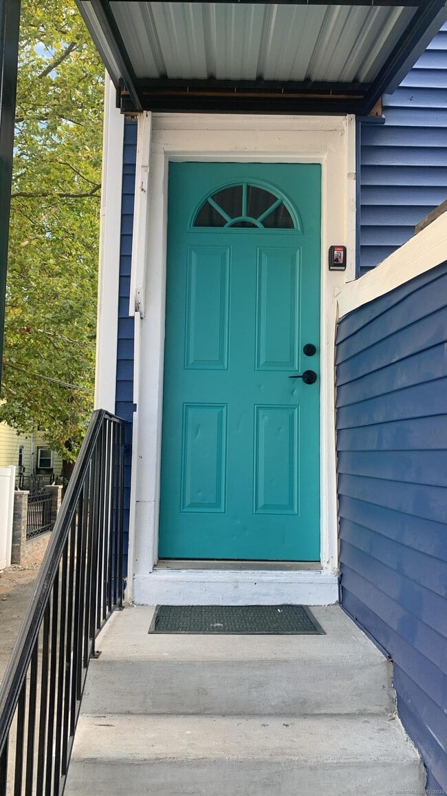 53 Thorn St in New Haven, CT - Building Photo - Building Photo