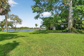 6225 Pine Dr in Hypoluxo, FL - Building Photo - Building Photo