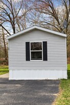 108 Birdsall Dr in Battle Creek, MI - Building Photo