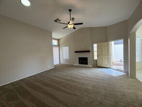 7721 W Tonto Dr in Glendale, AZ - Building Photo - Building Photo