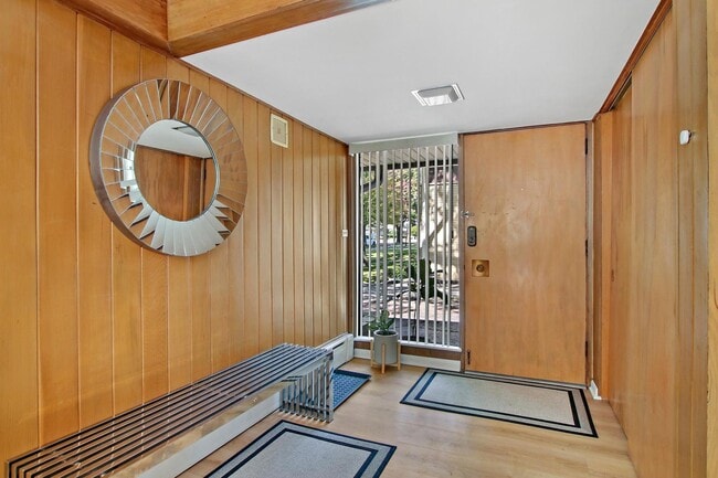 435 Lynn Terrace in Waukegan, IL - Building Photo - Building Photo