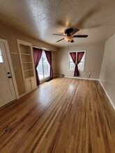 305 S Meridian Rd in Meridian, ID - Building Photo - Building Photo