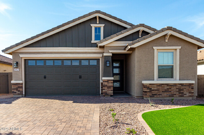 property at 34924 N Hawley Dr