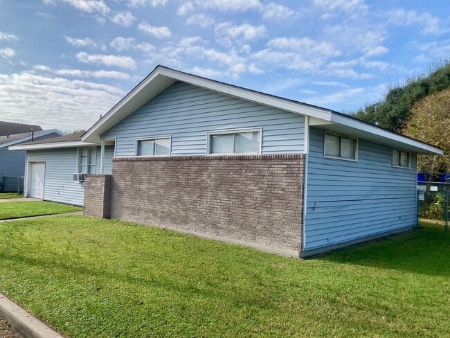 property at 1601 20th St