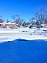 21781 Logue Ave in Warren, MI - Building Photo - Building Photo