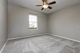 118 W Hunter Dr in Nixa, MO - Building Photo - Building Photo