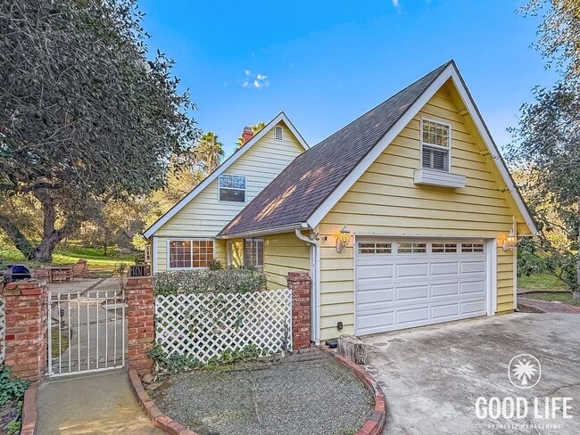 property at 849 Oak Ln