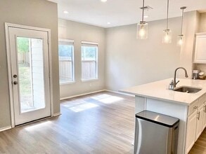 9306 Brents Elm Dr in Austin, TX - Building Photo - Building Photo