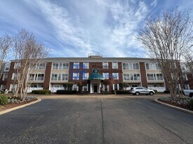 500 Northpointe Pkwy in Jackson, MS - Building Photo
