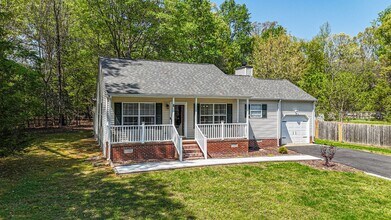 2912 Richard Grove S in Williamsburg, VA - Building Photo - Building Photo