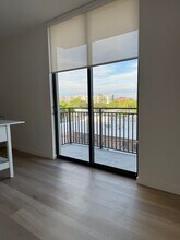 241 SW 3rd Ter, Unit A1 in Dania Beach, FL - Building Photo - Building Photo