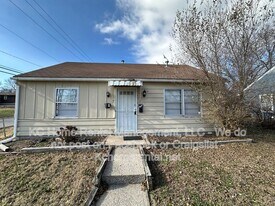 8044 Wabash Ave in Kansas City, MO - Building Photo