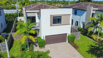21016 NE 2nd Ct in Miami, FL - Building Photo