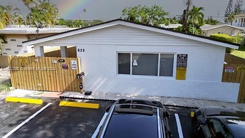 622 NE 6th St-Unit -1 in Hallandale Beach, FL - Building Photo - Building Photo