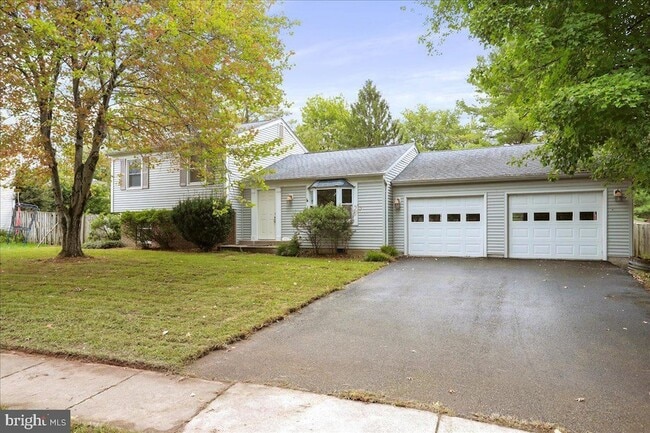 2653 Fanieul Hall Ct in Herndon, VA - Building Photo - Building Photo