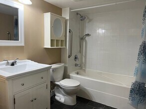 8303-8170 170 St in Surrey, BC - Building Photo - Building Photo