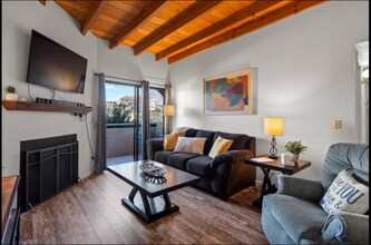 5750 N Camino Esplendora in Tucson, AZ - Building Photo - Building Photo