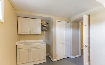 3014 Clifton Park Terrace in Baltimore, MD - Building Photo - Building Photo