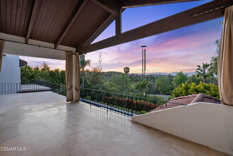 20000 Winnetka Pl in Los Angeles, CA - Building Photo - Building Photo