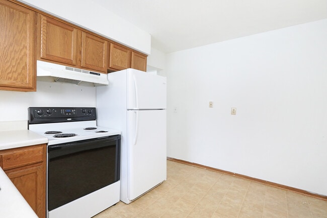 2537 Lynner Dr in Des Moines, IA - Foto de edificio - Building Photo